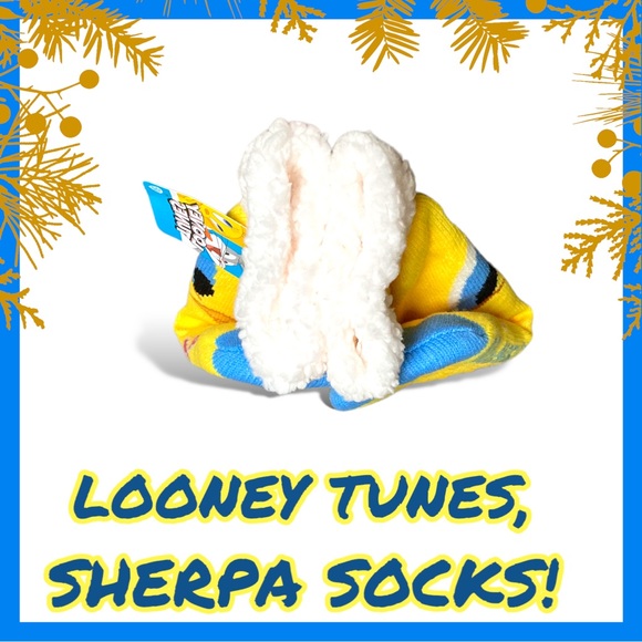 🆕 Looney Tunes Tweety Bird Sherpa Socks Limited Edition - Picture 5 of 16